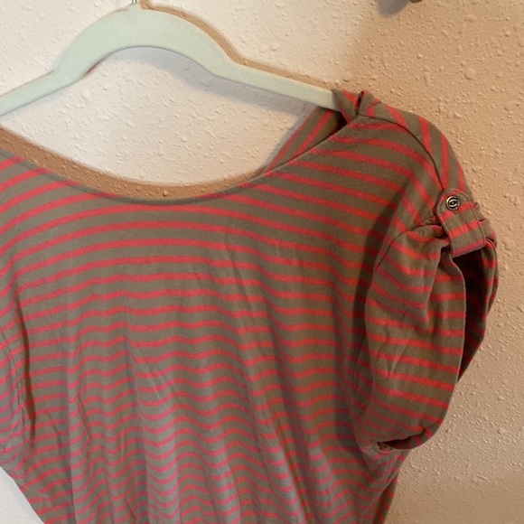 ❤️ 3/$20 Pink and gray striped cowl back mini dress pockets - Picture 2 of 5